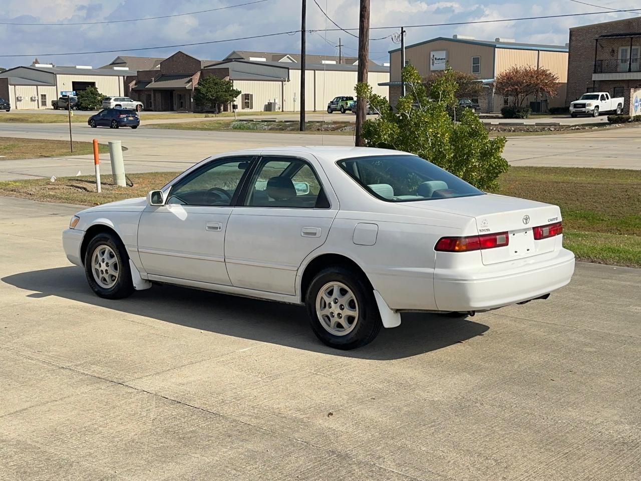 Toyota Camry LE 1998