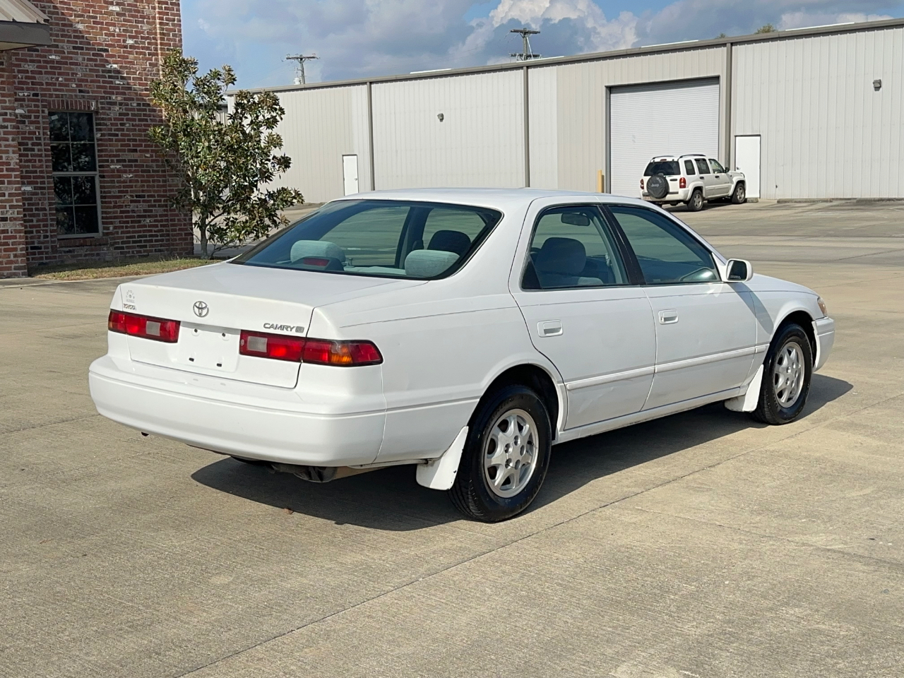 Toyota Camry LE 1998