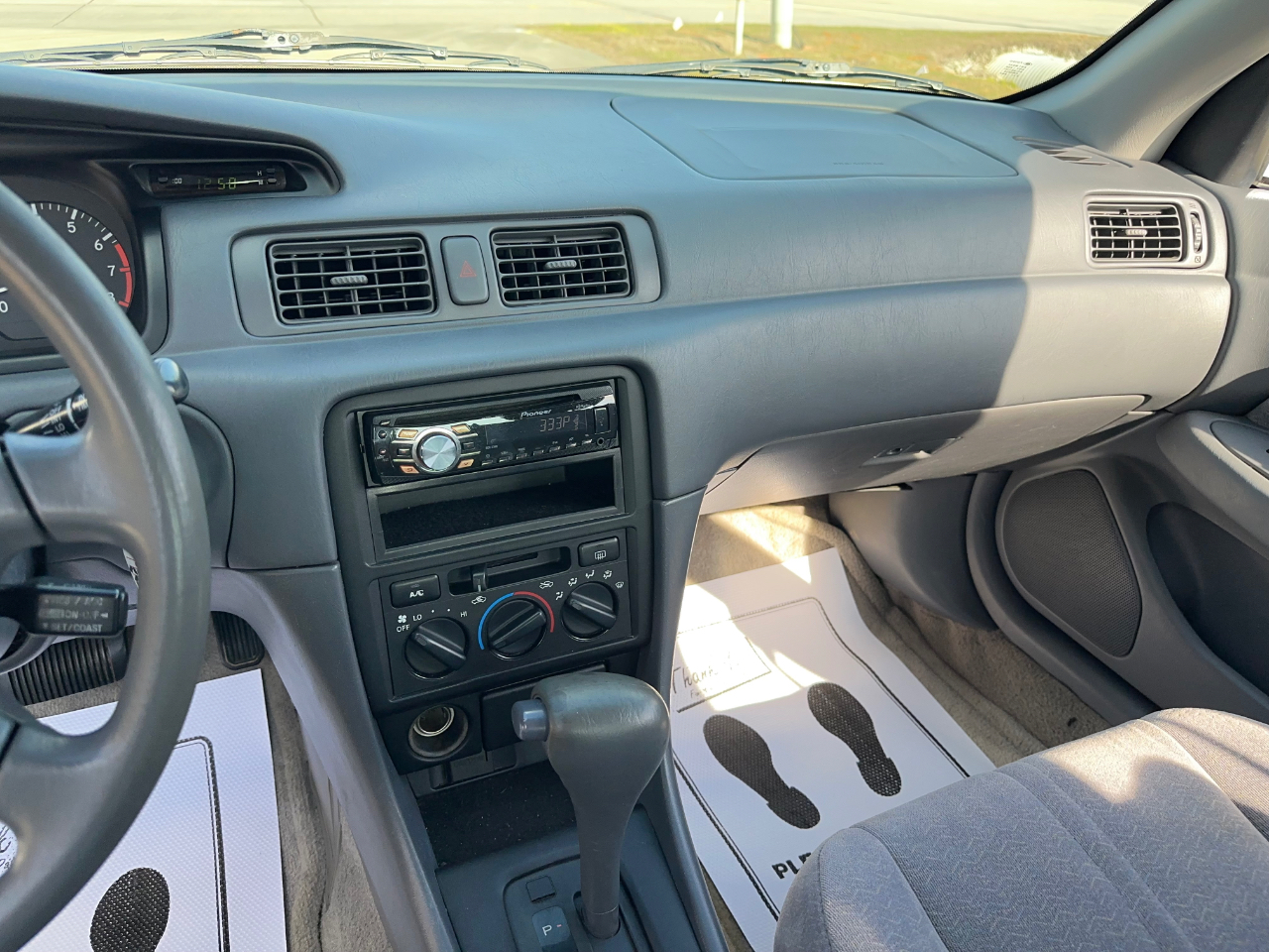 Toyota Camry LE 1998