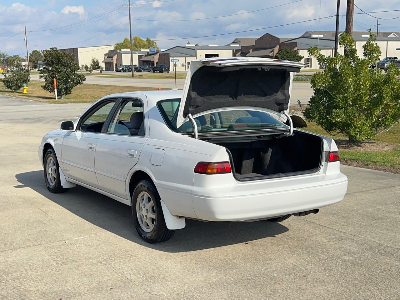 Toyota Camry LE 1998