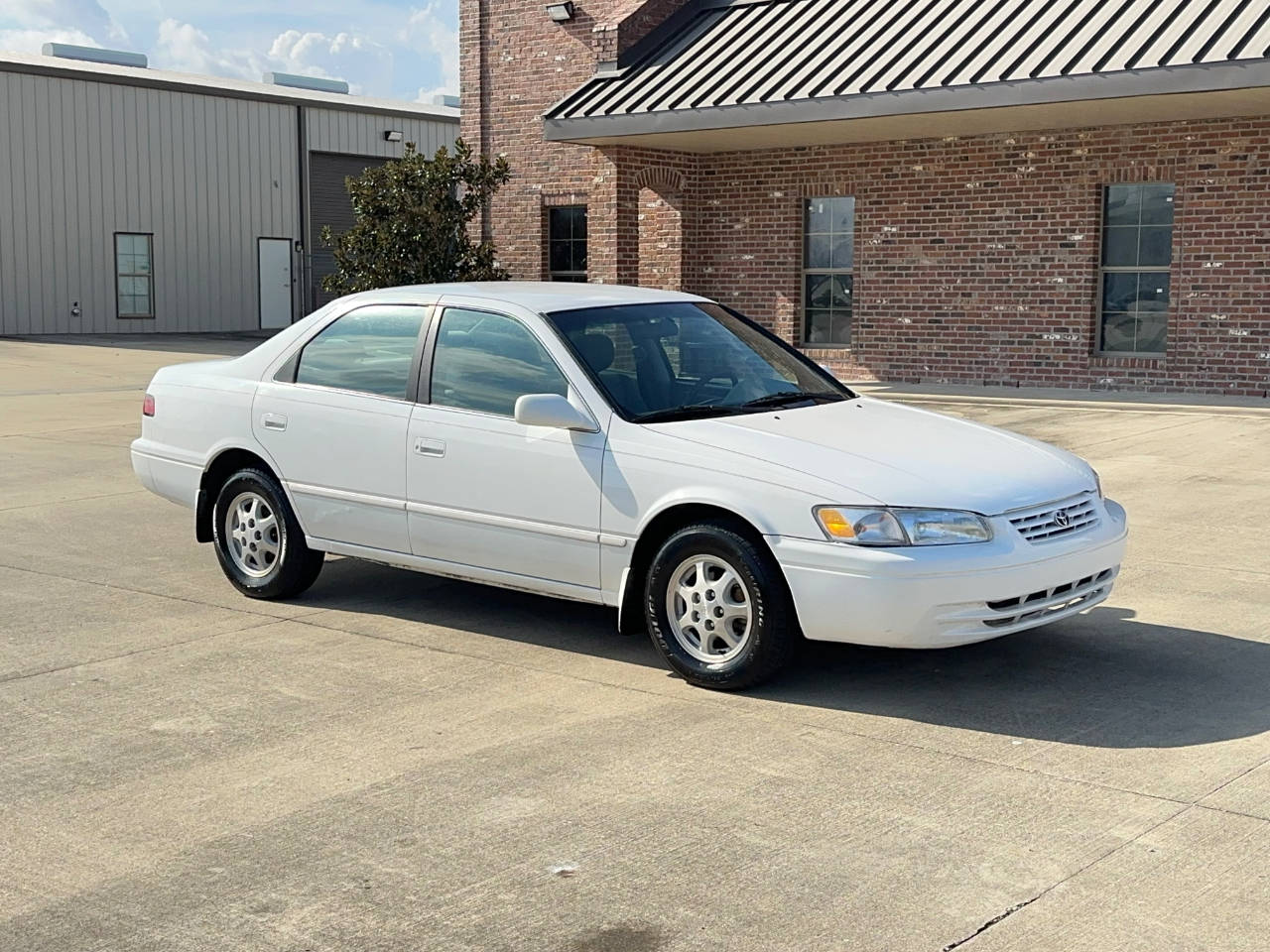 Toyota Camry LE 1998