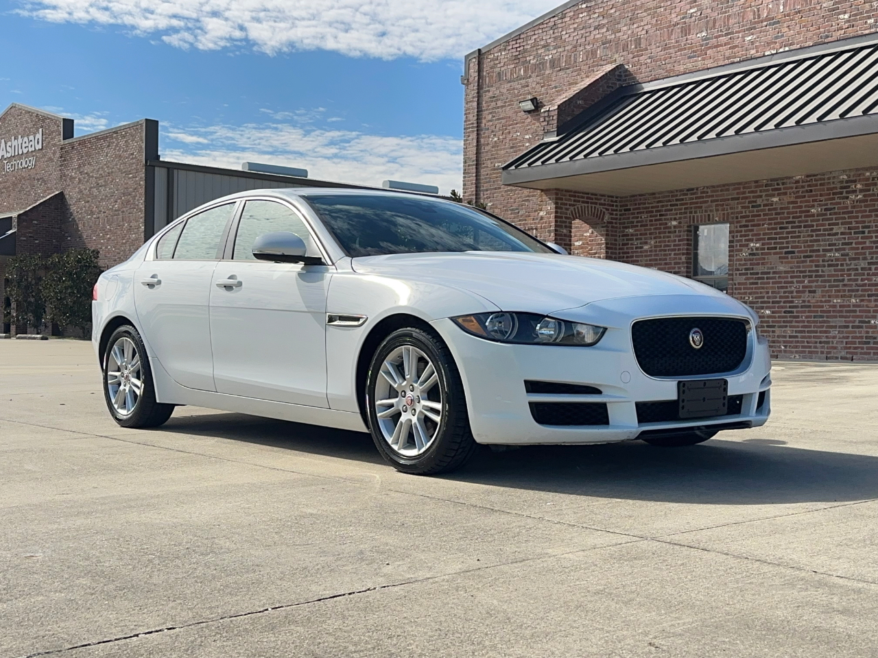 Jaguar XE 25t Premium 2018
