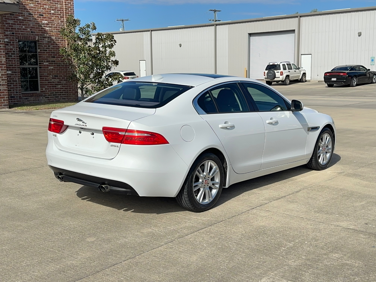 Jaguar XE 25t Premium 2018