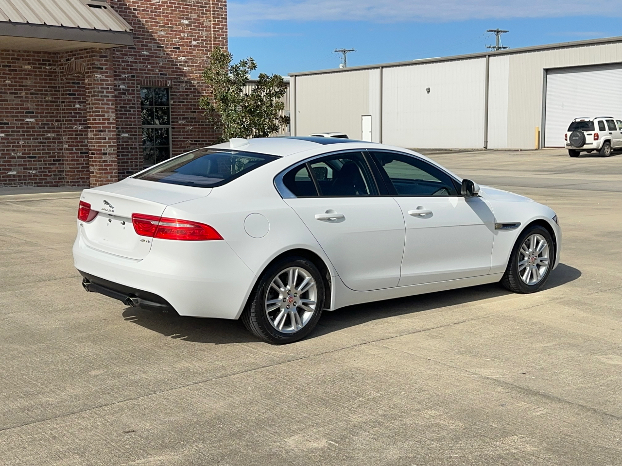 Jaguar XE 25t Premium 2018