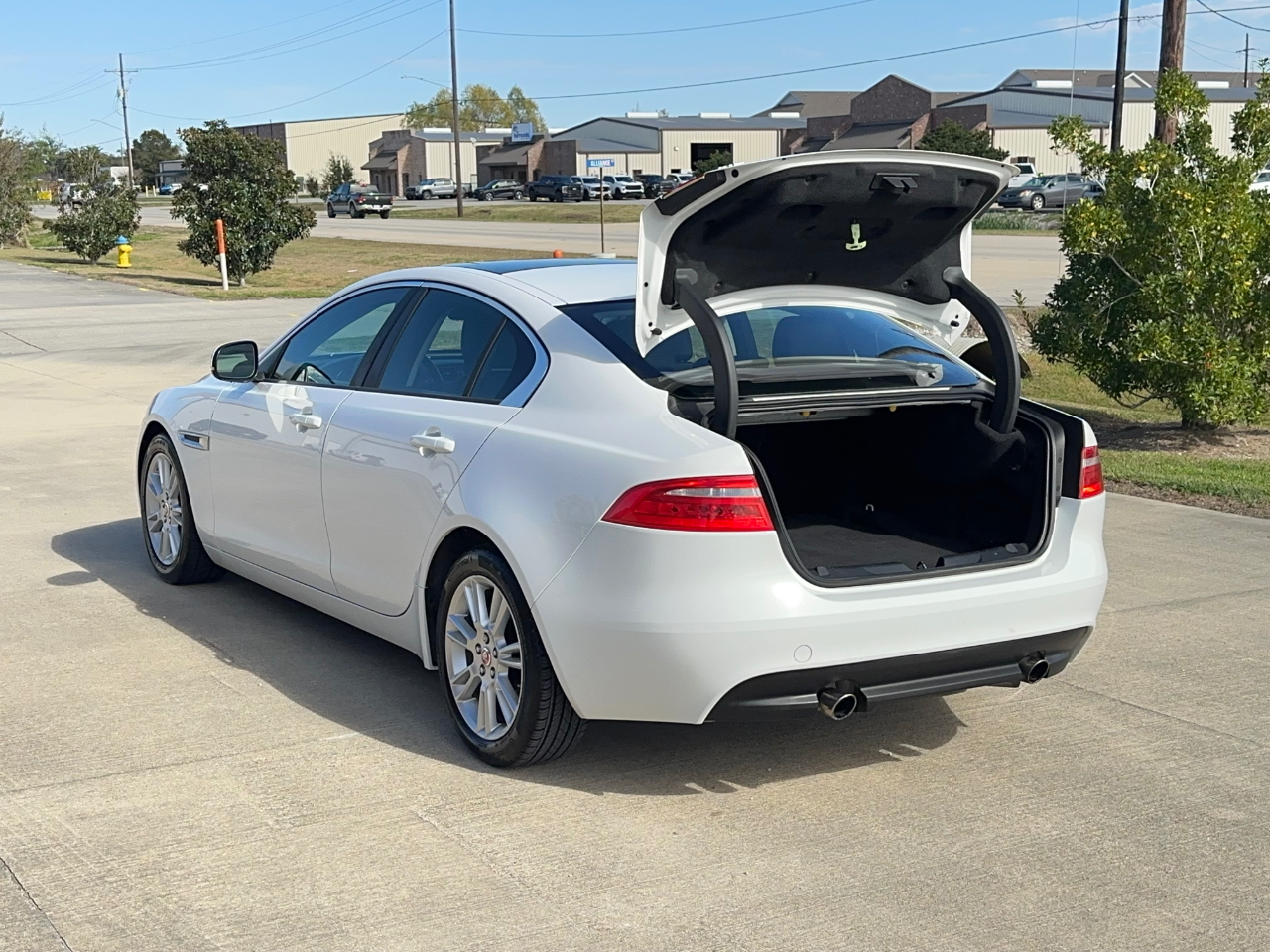 Jaguar XE 25t Premium 2018