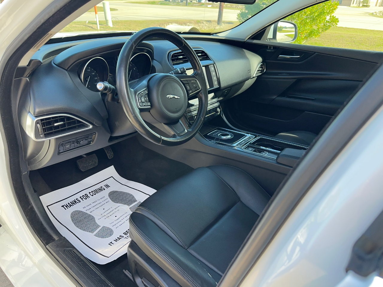 Jaguar XE 25t Premium 2018