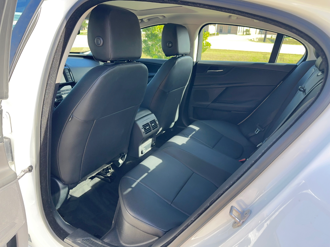 Jaguar XE 25t Premium 2018