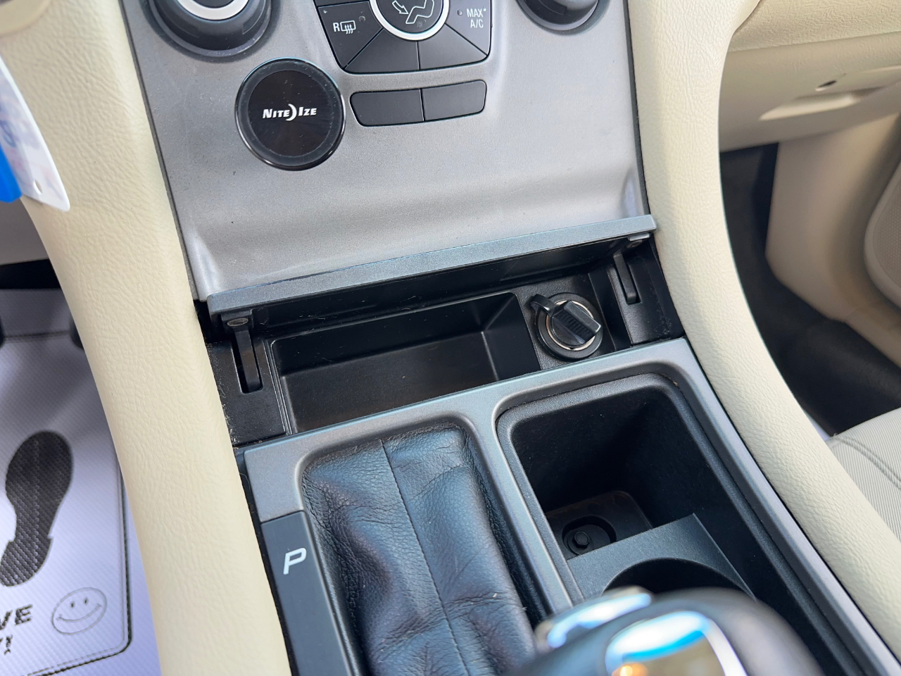 Ford Taurus SE FWD 2019