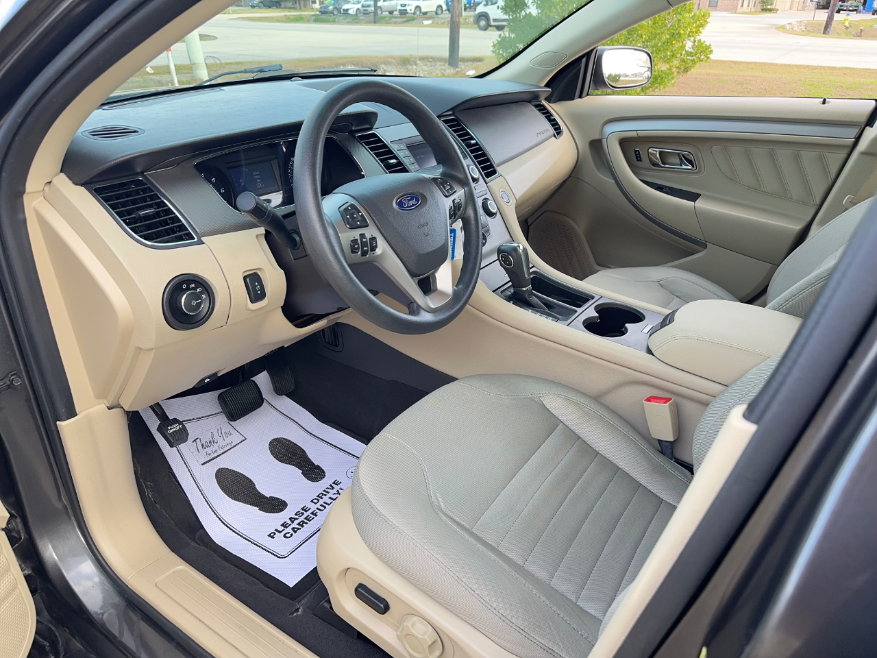 Ford Taurus SE FWD 2019