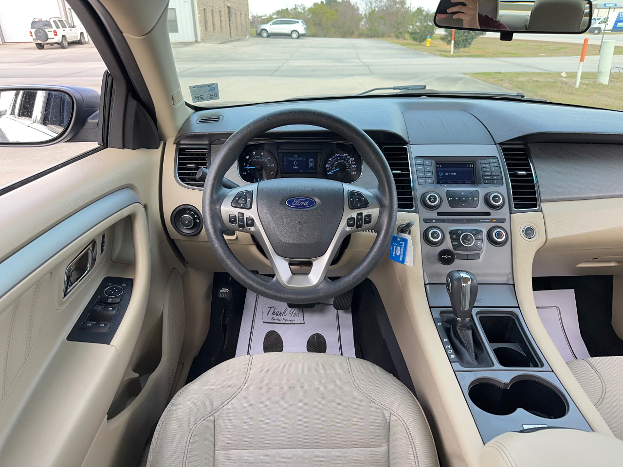 Ford Taurus SE FWD 2019