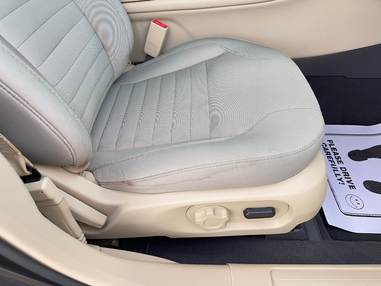 Ford Taurus SE FWD 2019