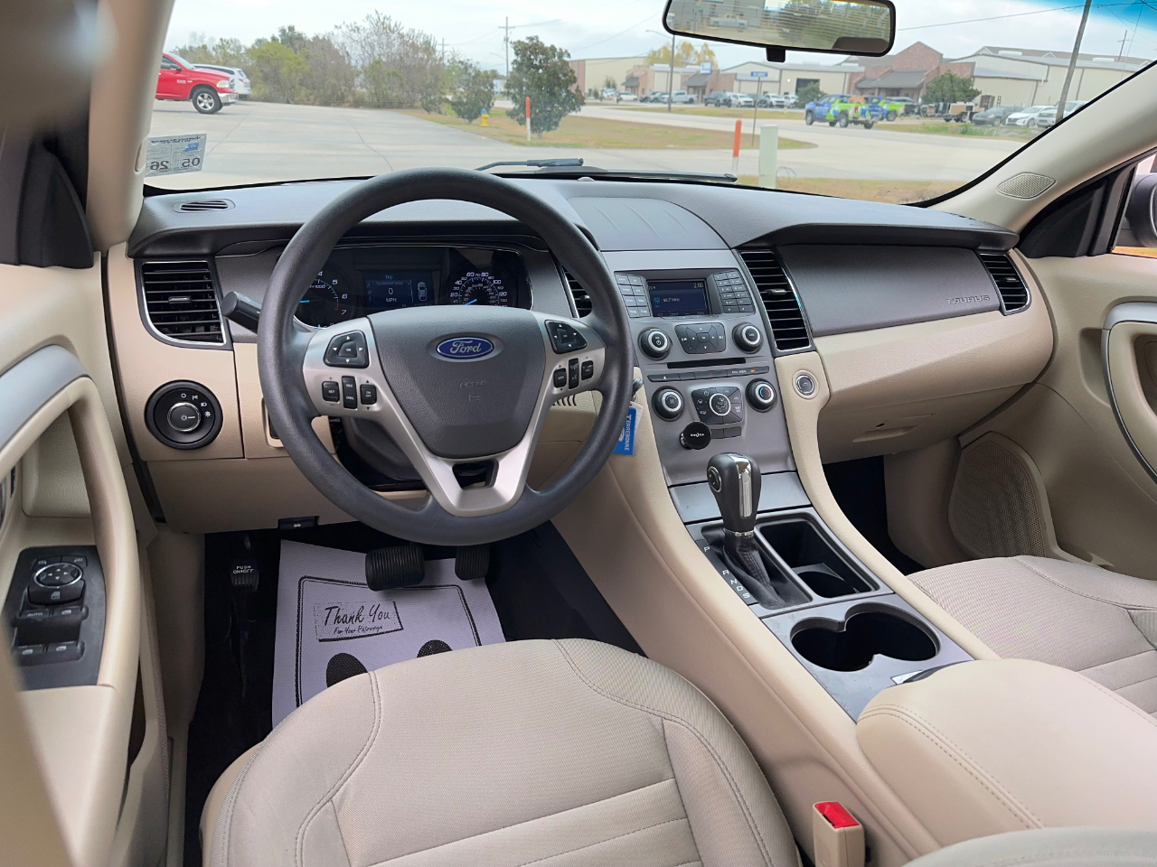 Ford Taurus SE FWD 2019