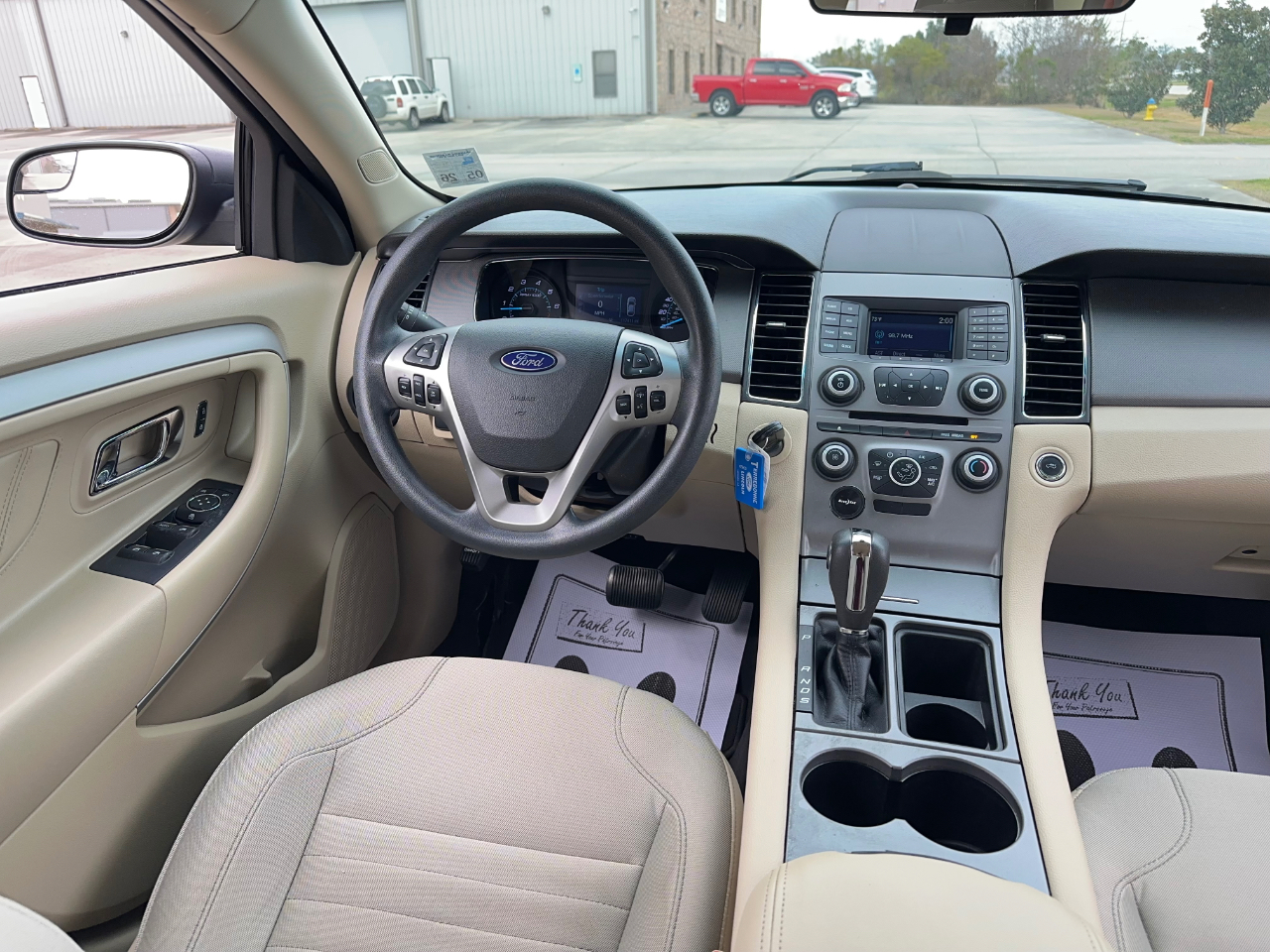 Ford Taurus SE FWD 2019