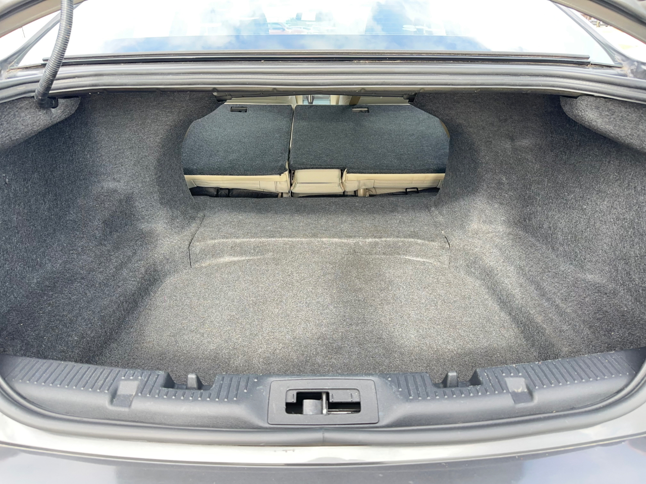 Ford Taurus SE FWD 2019