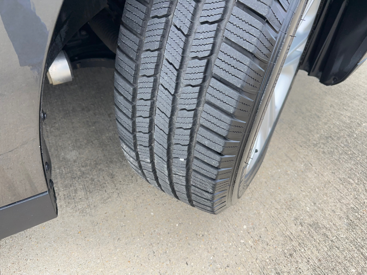 Ford Taurus SE FWD 2019