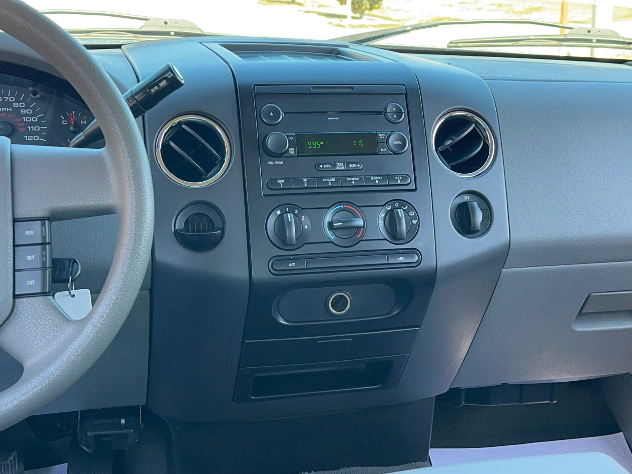 Ford F-150 XLT SuperCrew 6.5-ft Box 2WD 2006