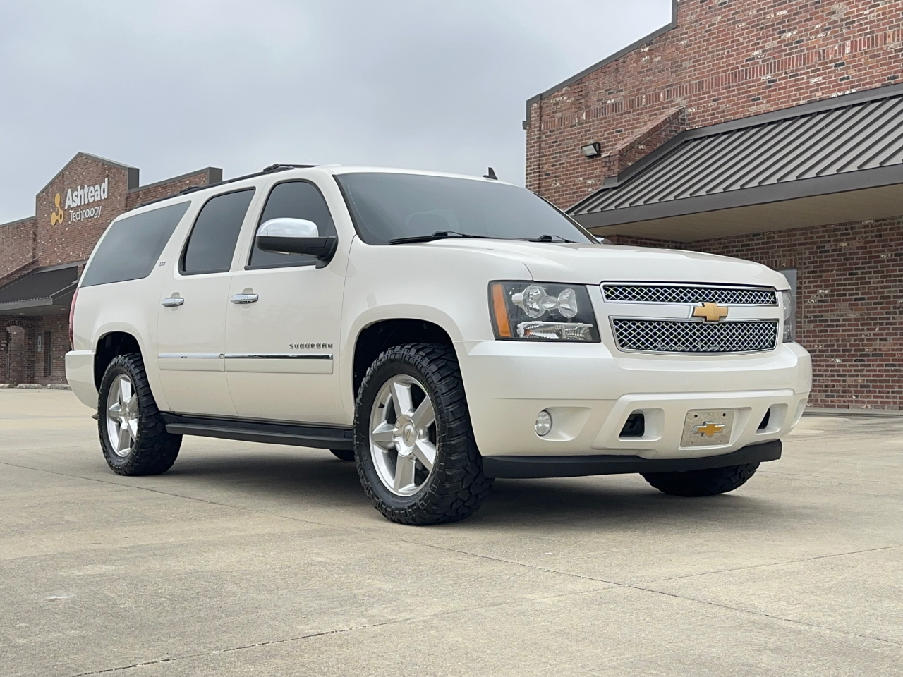 Chevrolet Suburban LTZ 1500 2WD 2012