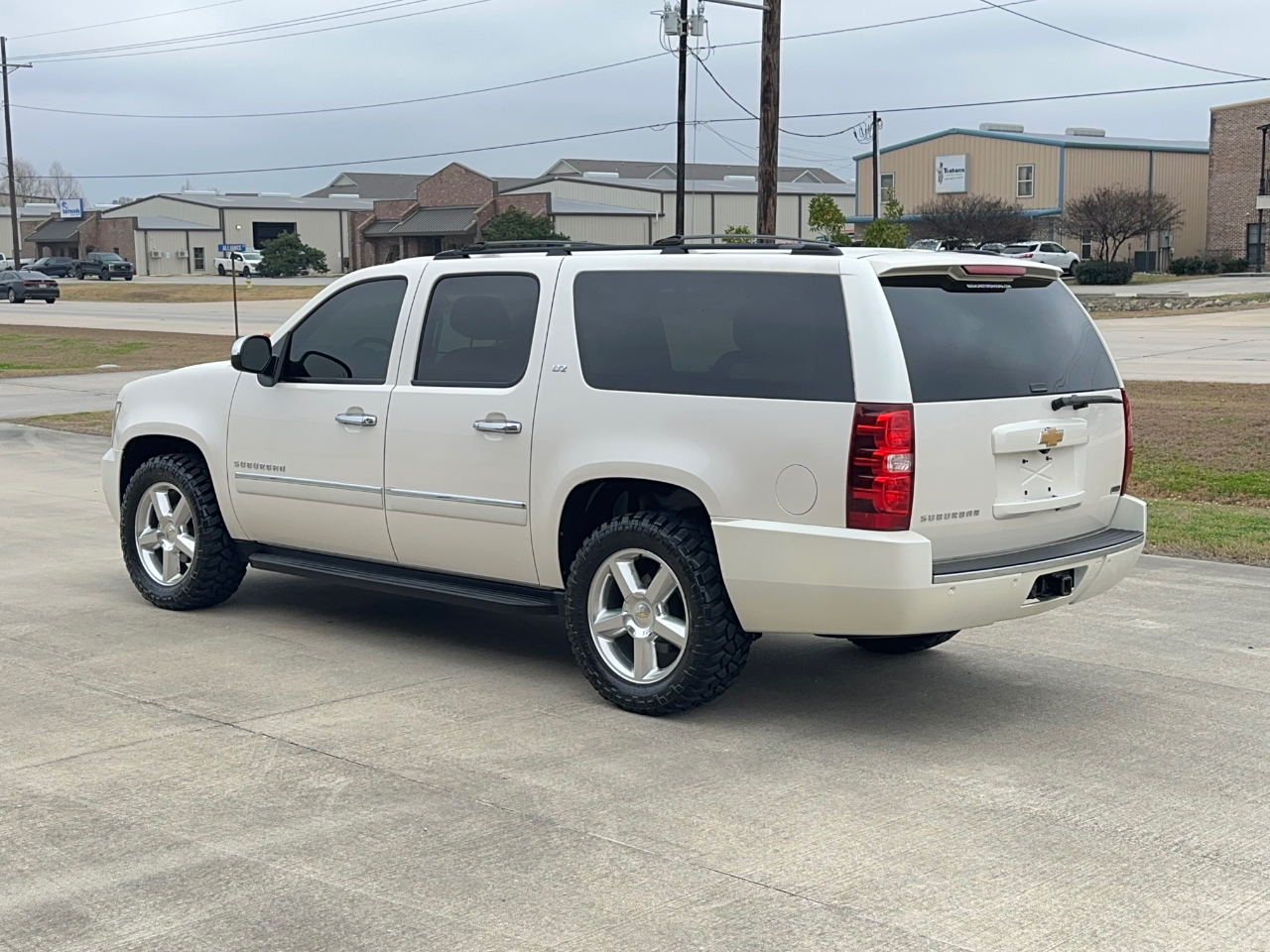 Chevrolet Suburban LTZ 1500 2WD 2012
