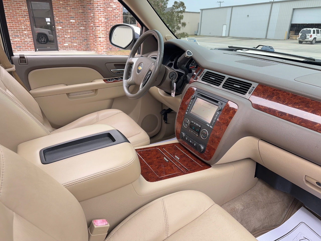 Chevrolet Suburban LTZ 1500 2WD 2012