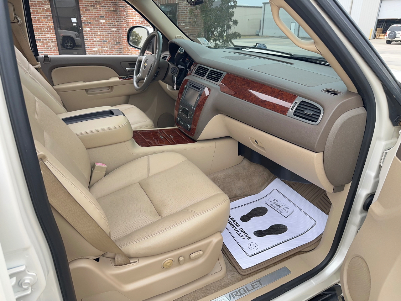 Chevrolet Suburban LTZ 1500 2WD 2012