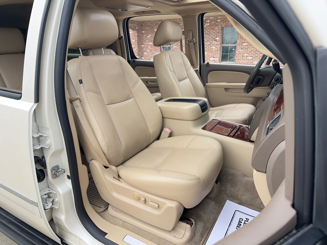 Chevrolet Suburban LTZ 1500 2WD 2012