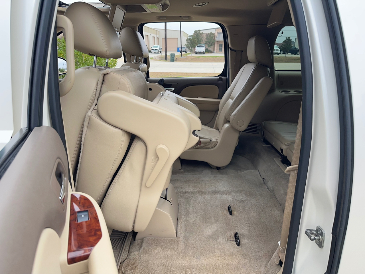 Chevrolet Suburban LTZ 1500 2WD 2012