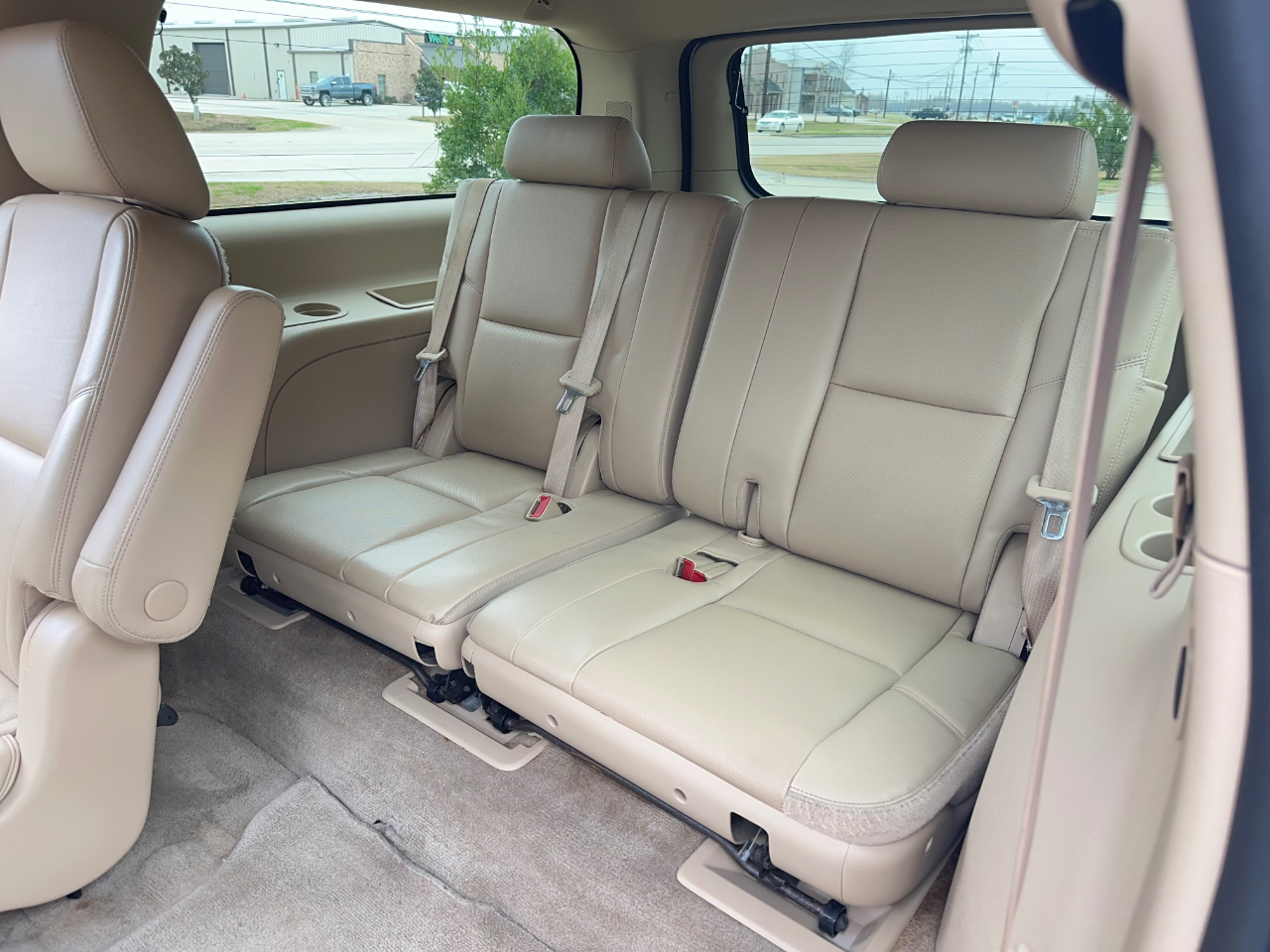 Chevrolet Suburban LTZ 1500 2WD 2012