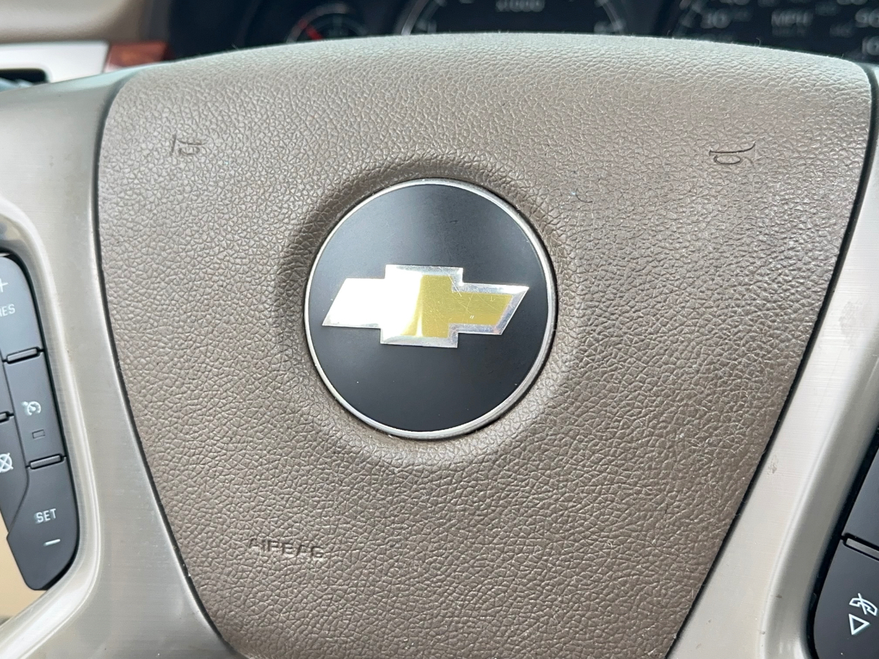 Chevrolet Suburban LTZ 1500 2WD 2012