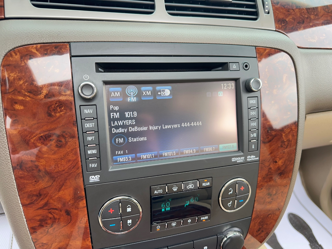 Chevrolet Suburban LTZ 1500 2WD 2012