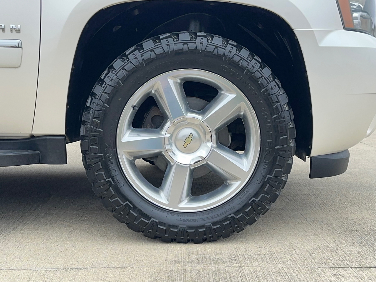 Chevrolet Suburban LTZ 1500 2WD 2012