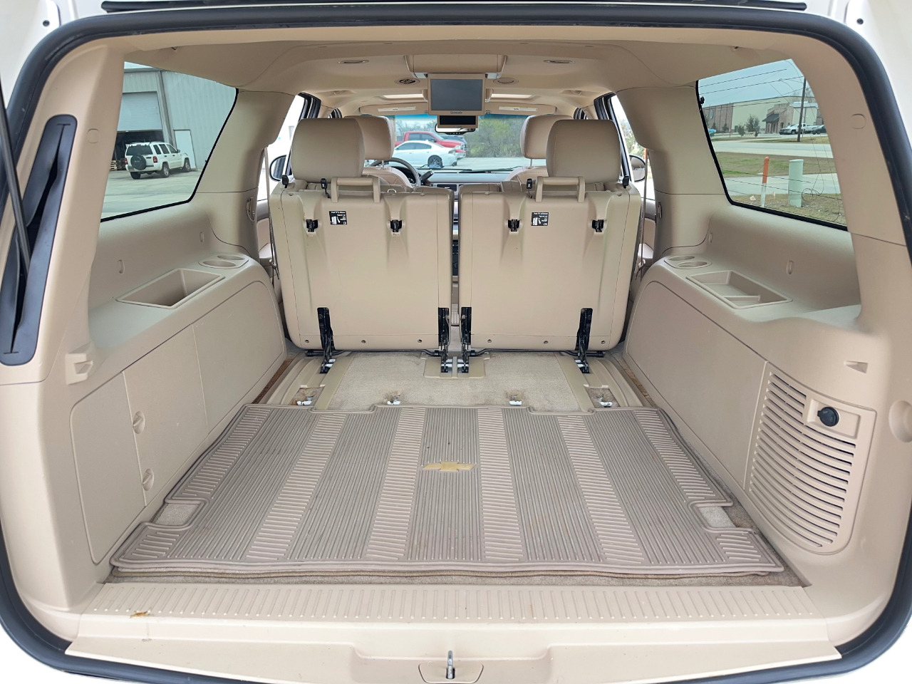 Chevrolet Suburban LTZ 1500 2WD 2012