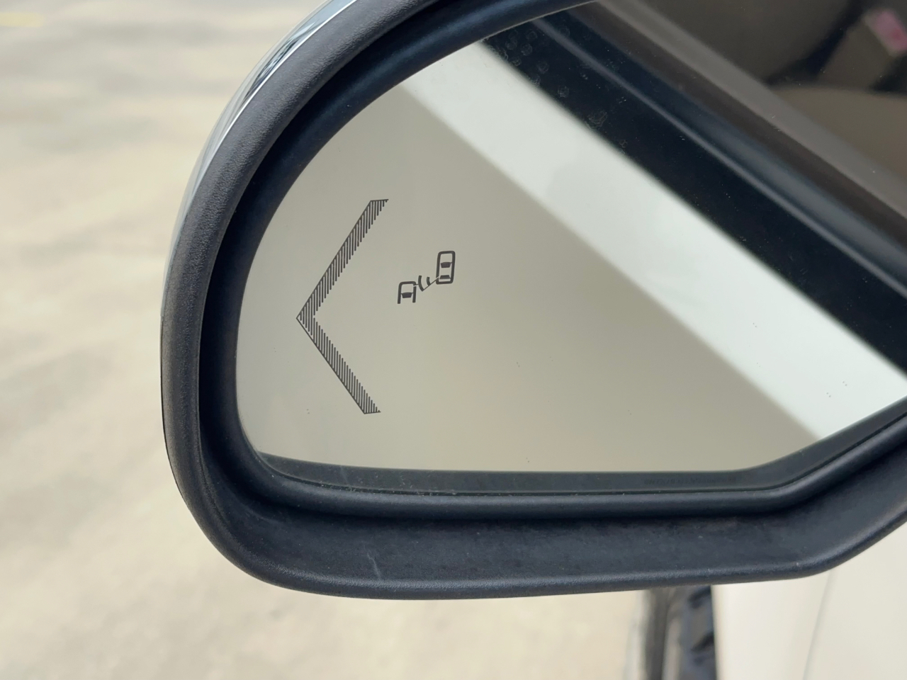 Chevrolet Suburban LTZ 1500 2WD 2012