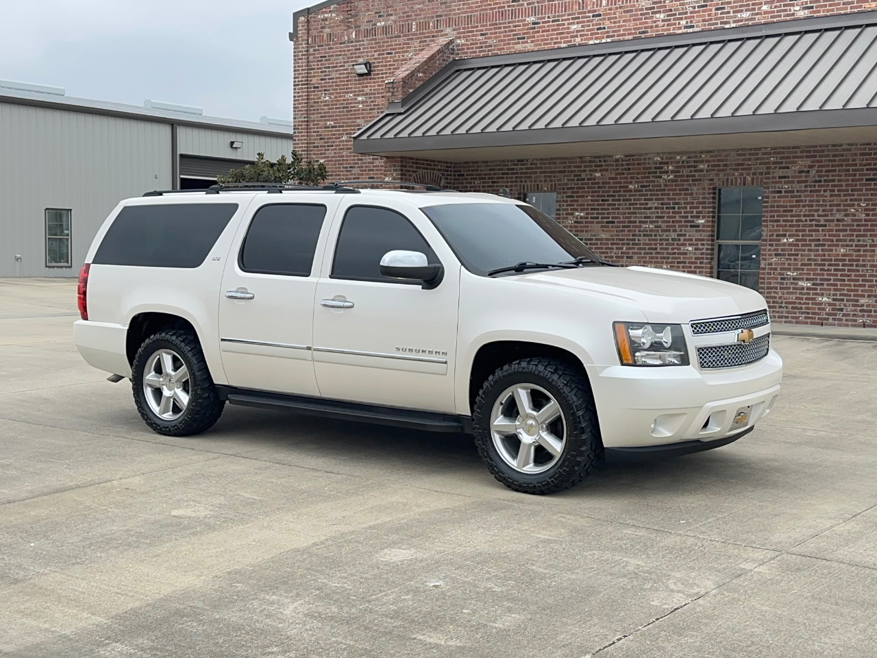 Chevrolet Suburban LTZ 1500 2WD 2012
