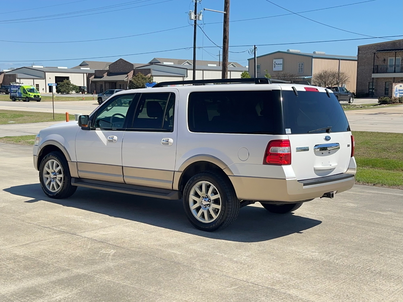 Ford Expedition EL XLT 2011