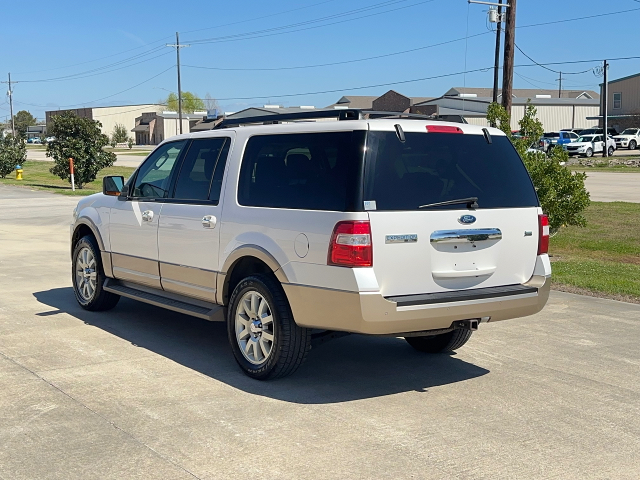Ford Expedition EL XLT 2011