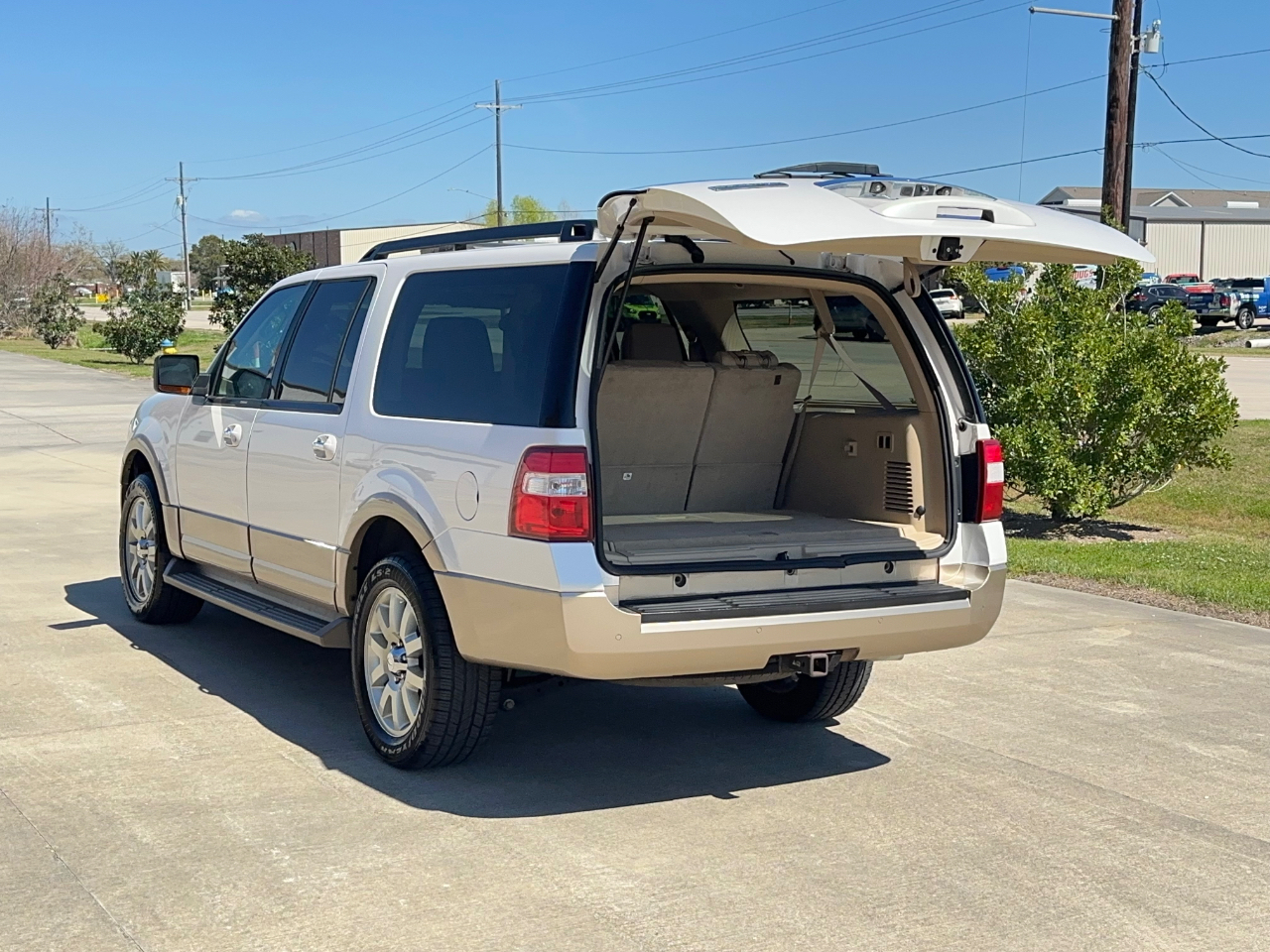 Ford Expedition EL XLT 2011