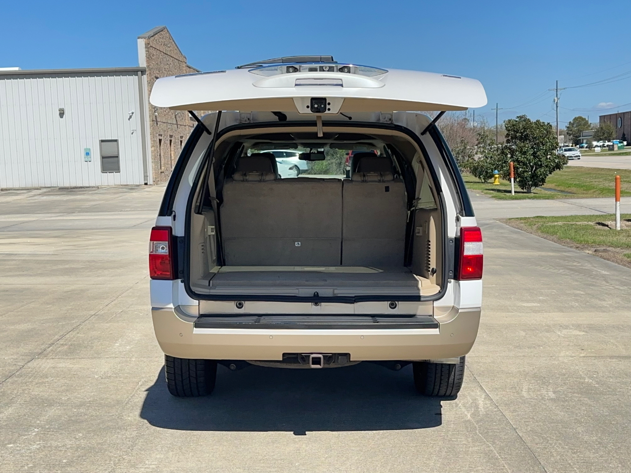 Ford Expedition EL XLT 2011