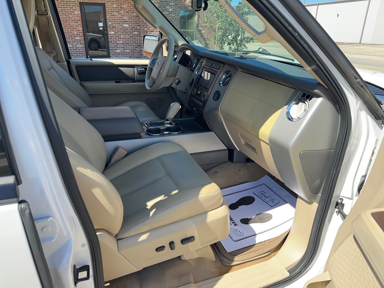 Ford Expedition EL XLT 2011