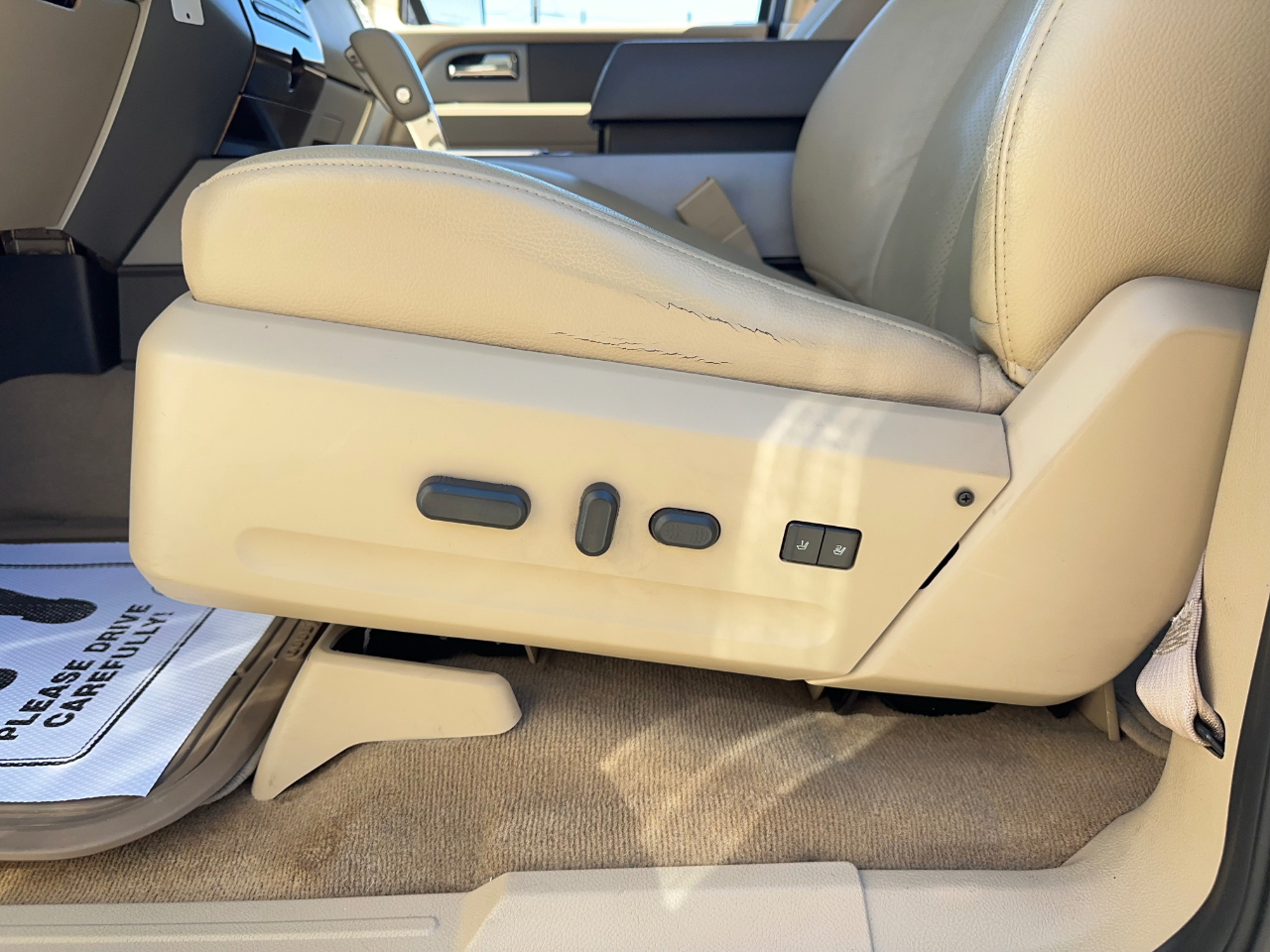 Ford Expedition EL XLT 2011