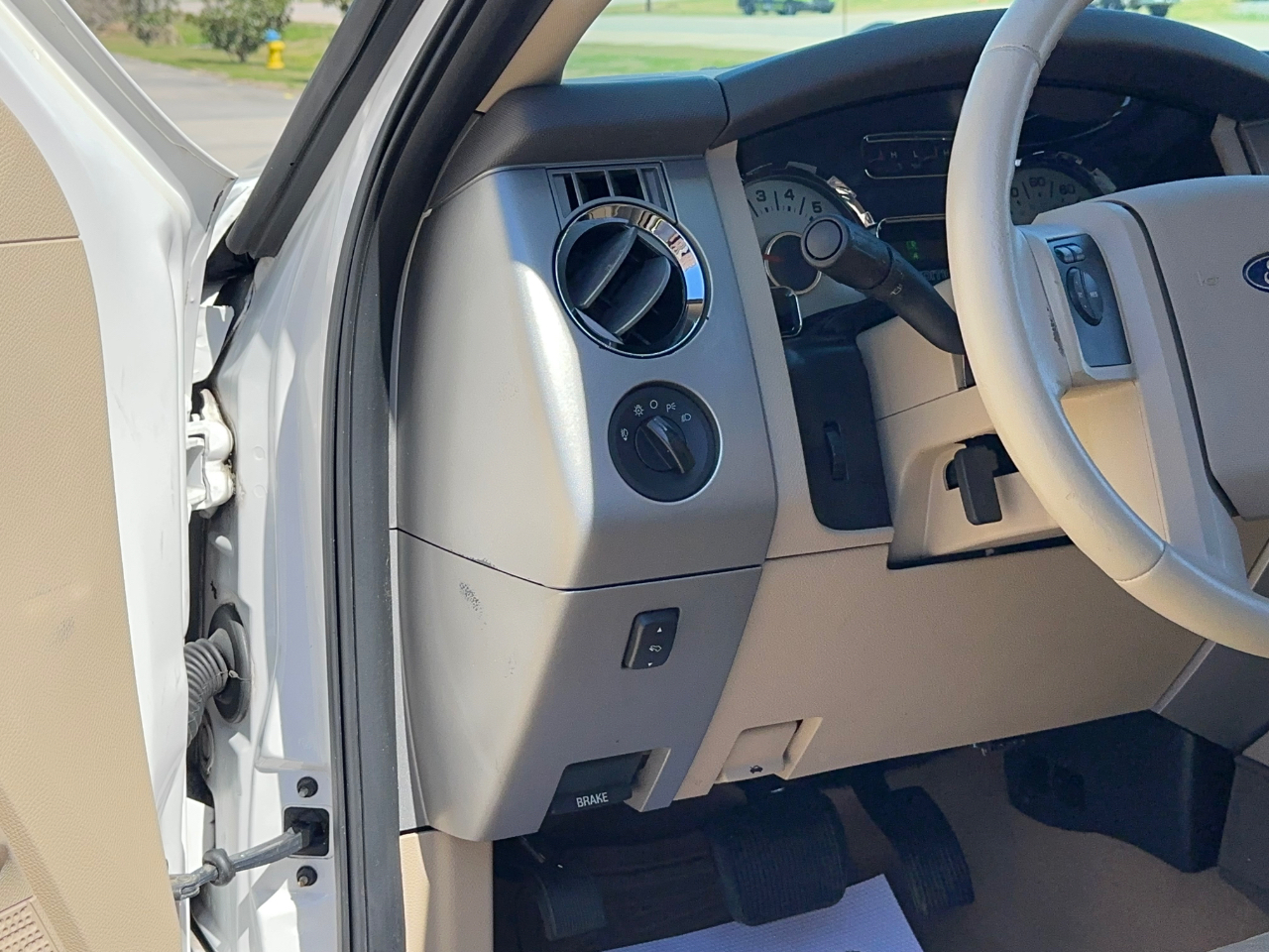 Ford Expedition EL XLT 2011