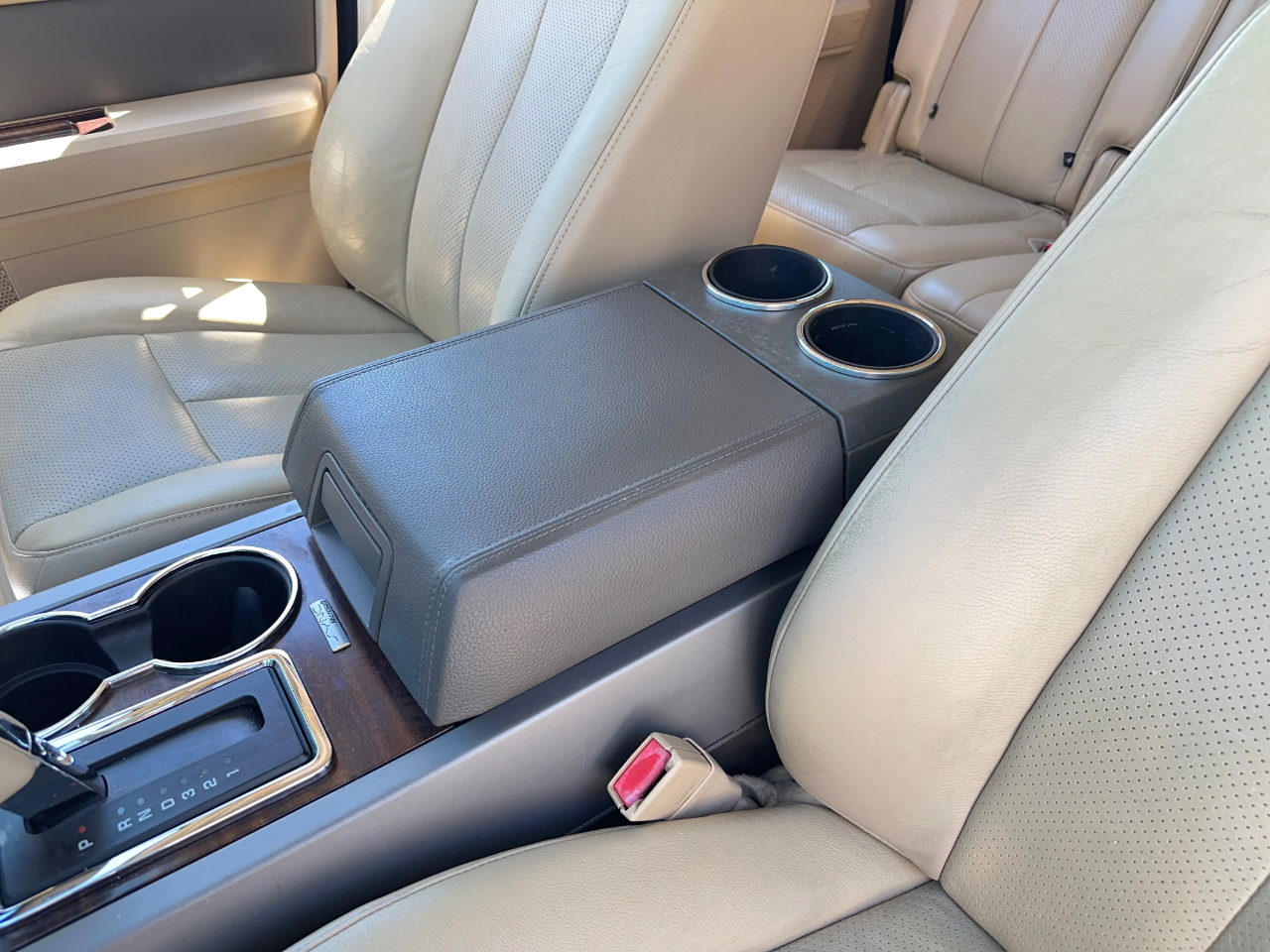 Ford Expedition EL XLT 2011