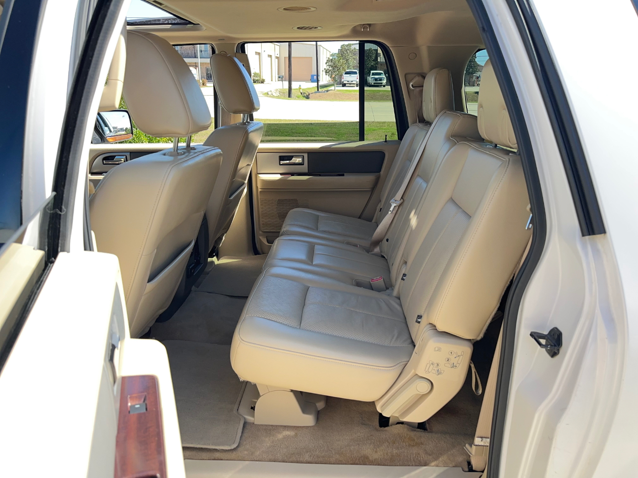 Ford Expedition EL XLT 2011