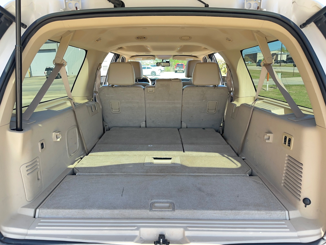 Ford Expedition EL XLT 2011