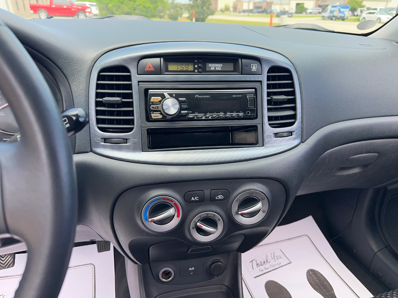 Hyundai Accent SE 3-Door 2009