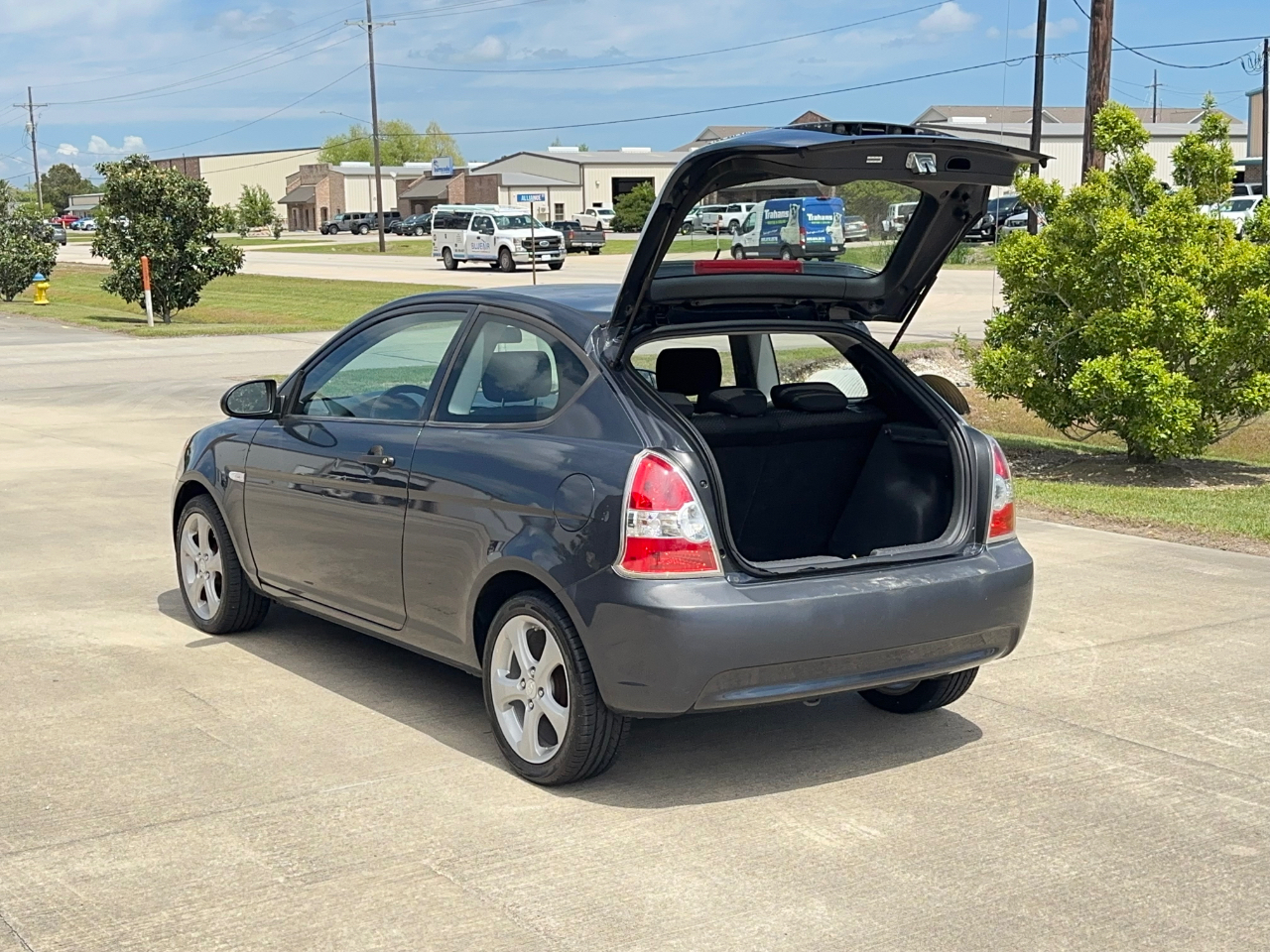 Hyundai Accent SE 3-Door 2009