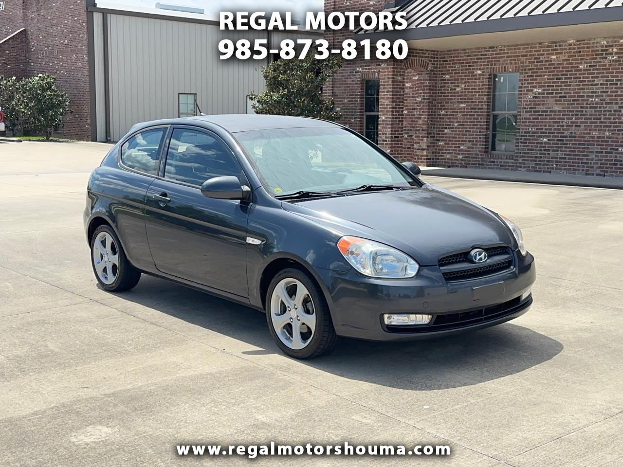 2009 Hyundai Accent SE 3-Door