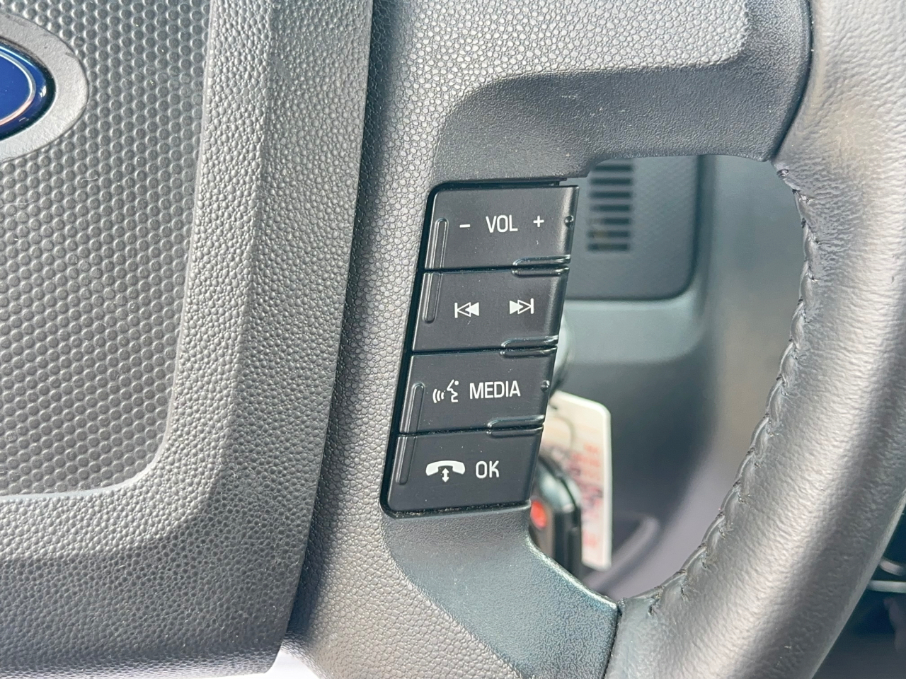 Ford Escape Limited FWD 2012