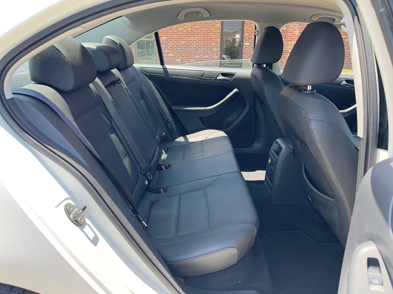 Volkswagen Jetta SE 2011