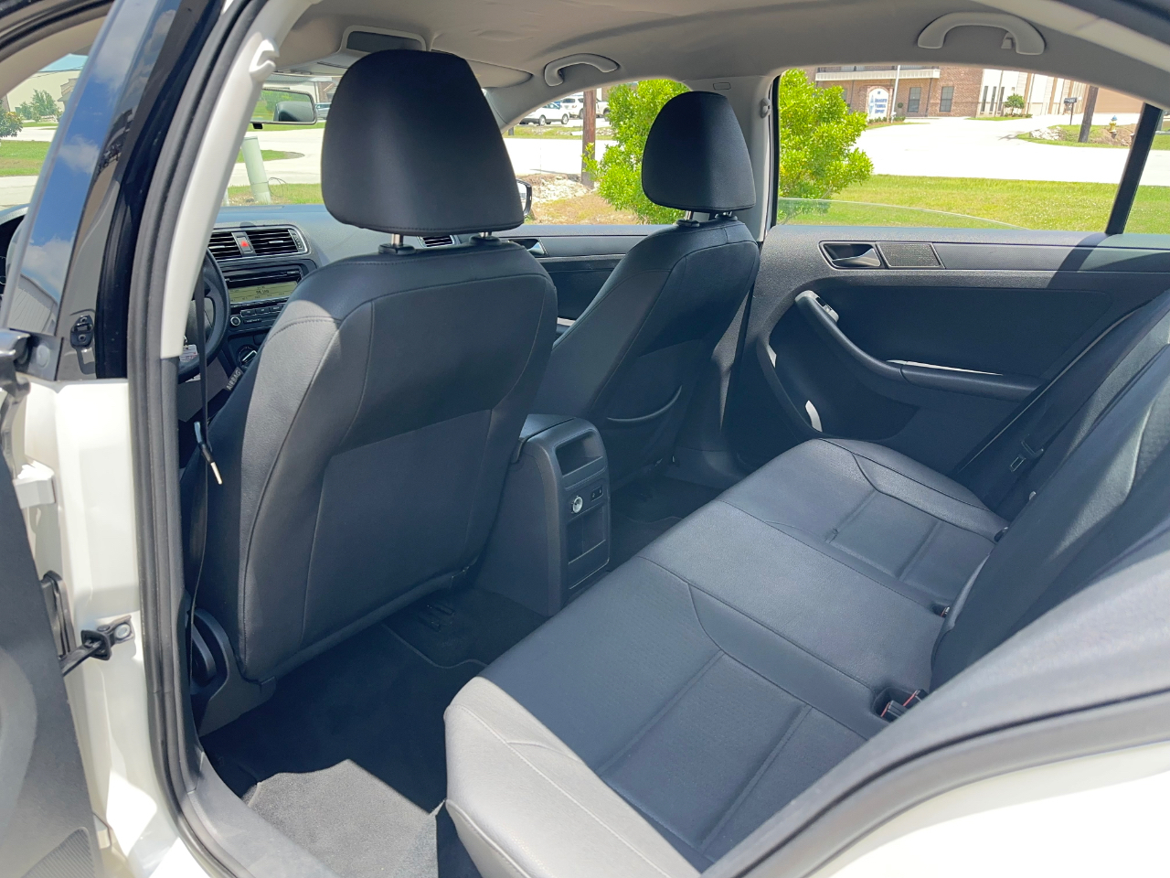 Volkswagen Jetta SE 2011