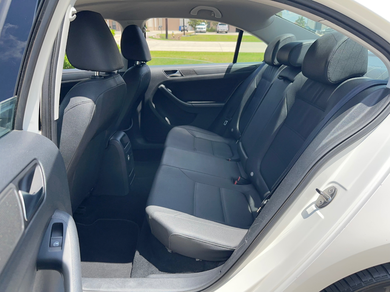 Volkswagen Jetta SE 2011